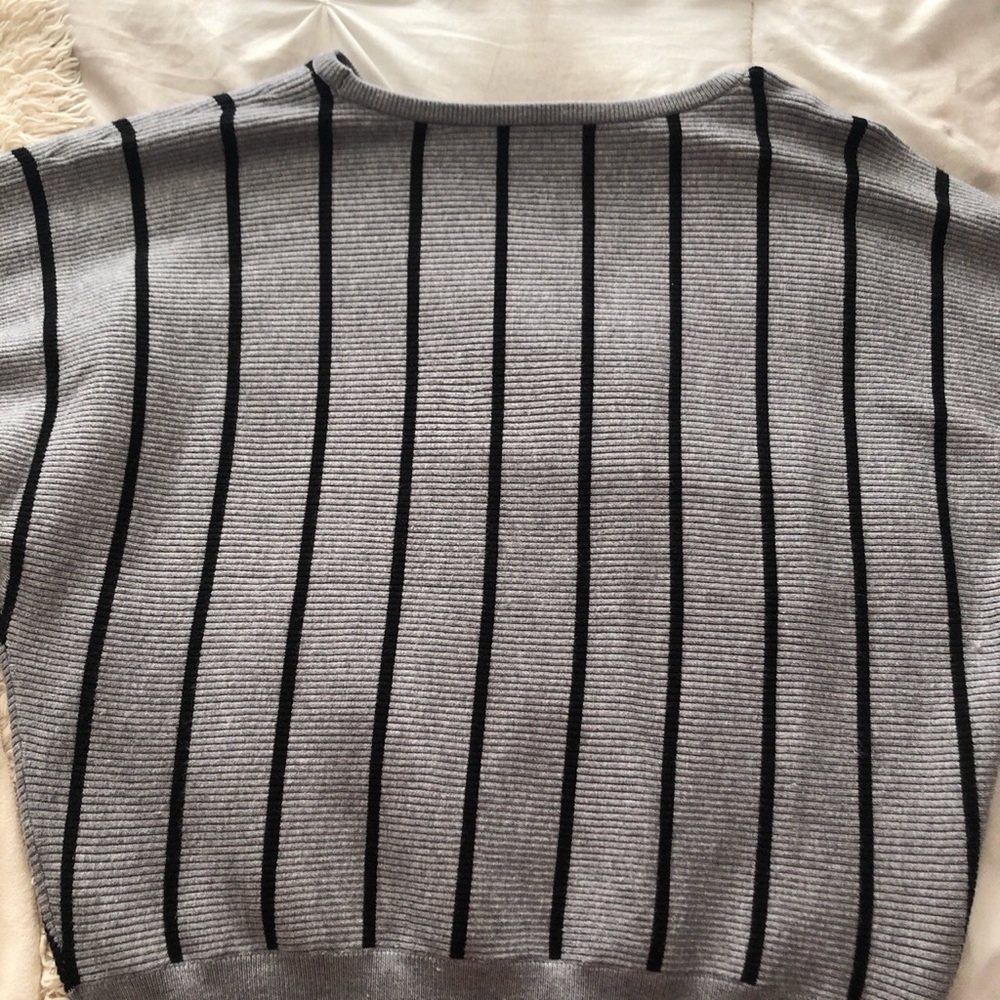 black and grey stripped shirt, brand carmen marc valvo